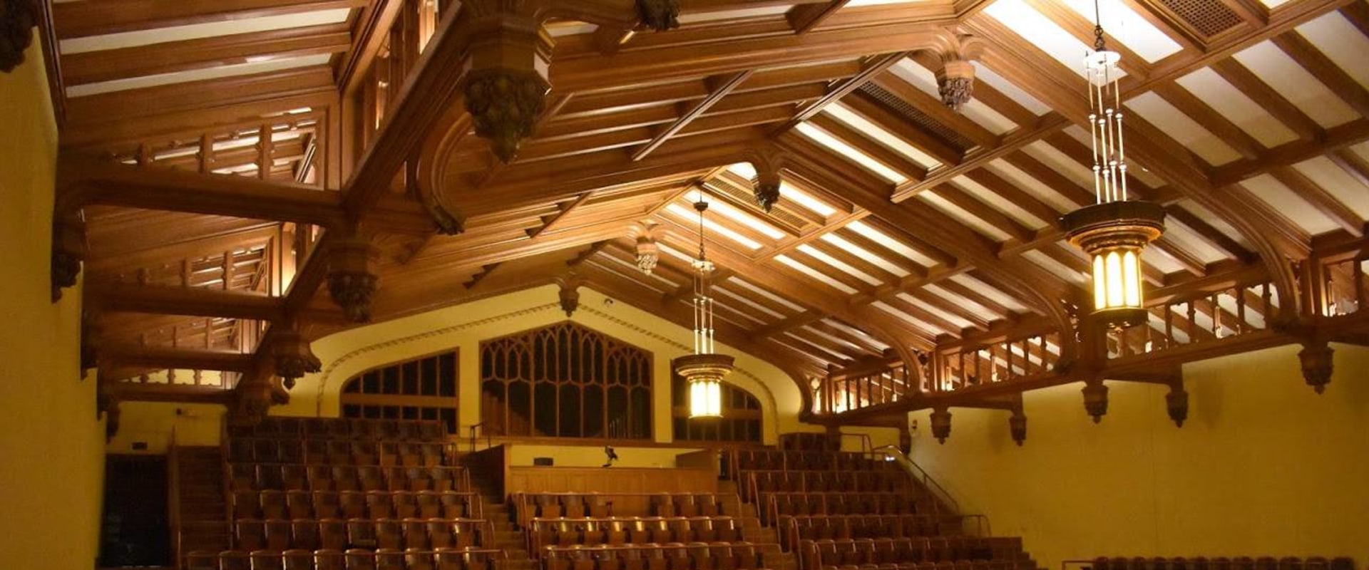 What is the Difference Between a Masonic Lodge and a Chapter?